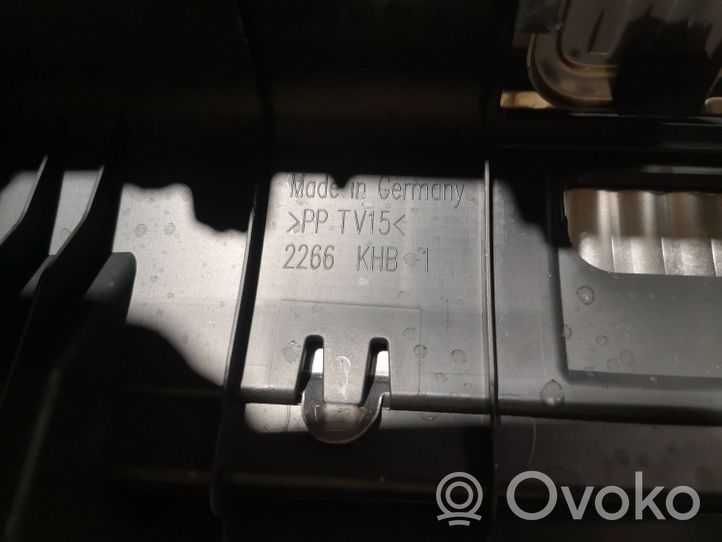 Audi A4 S4 B9 Osłona pasa bagażnika 8W9864513