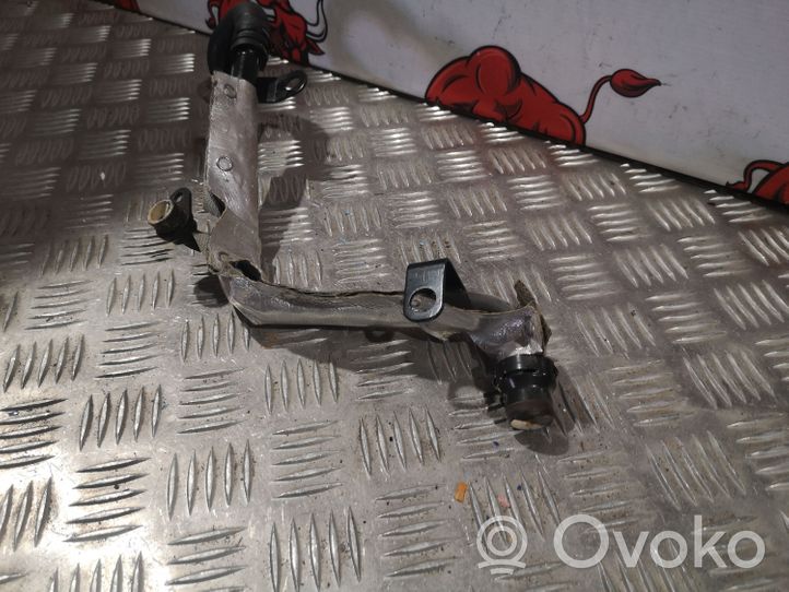 Audi Q5 SQ5 Tuyau de liquide de refroidissement moteur 06L121051