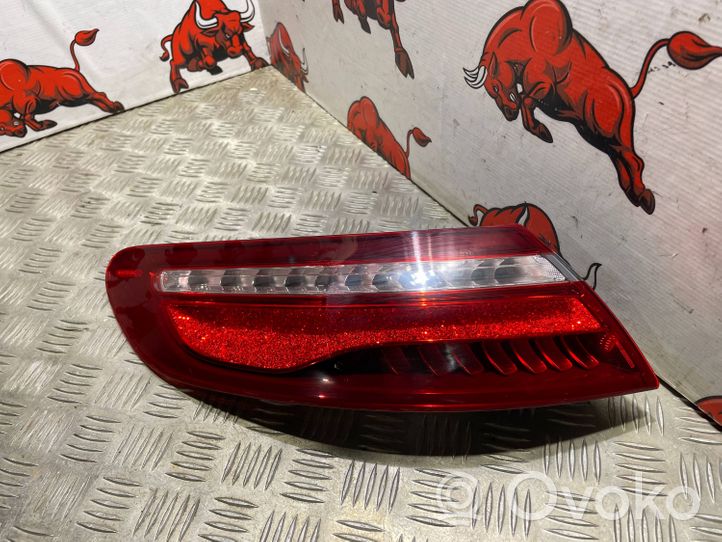 Mercedes-Benz E W238 Lampa tylna A2389062001