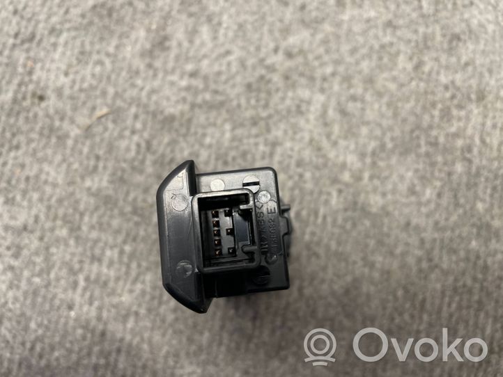 Toyota RAV 4 (XA50) Interruttore a pulsante start e stop motore 15F032E