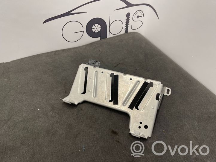 BMW 6 G32 Gran Turismo Supporto dell’amplificatore 6802314