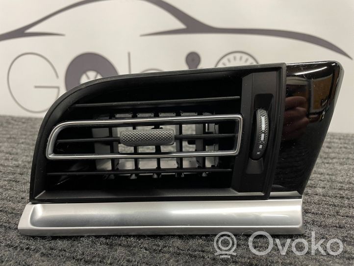 Porsche Macan Garniture, panneau de grille d'aération latérale 95B819702J