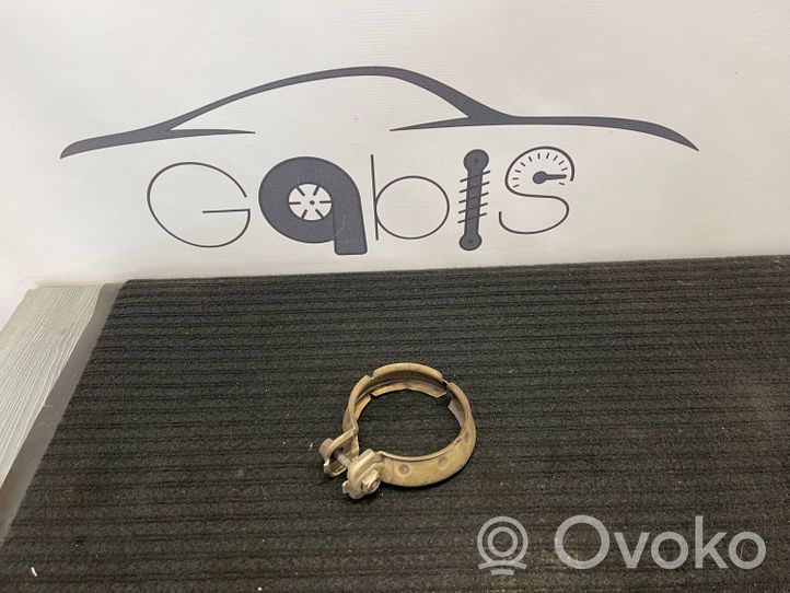 Mercedes-Benz GLC X253 C253 Morsetto per la connessione del tubo della marmitta A0009958902