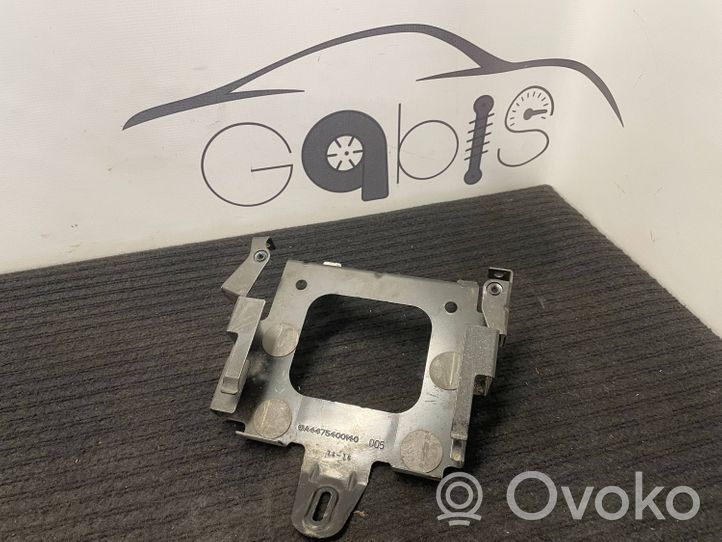 Mercedes-Benz Vito Viano W447 Supporto centralina motore A4475400140