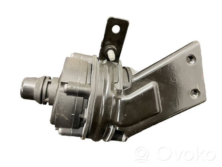 Mercedes-Benz C AMG W205 Electric auxiliary coolant/water pump 0392024050