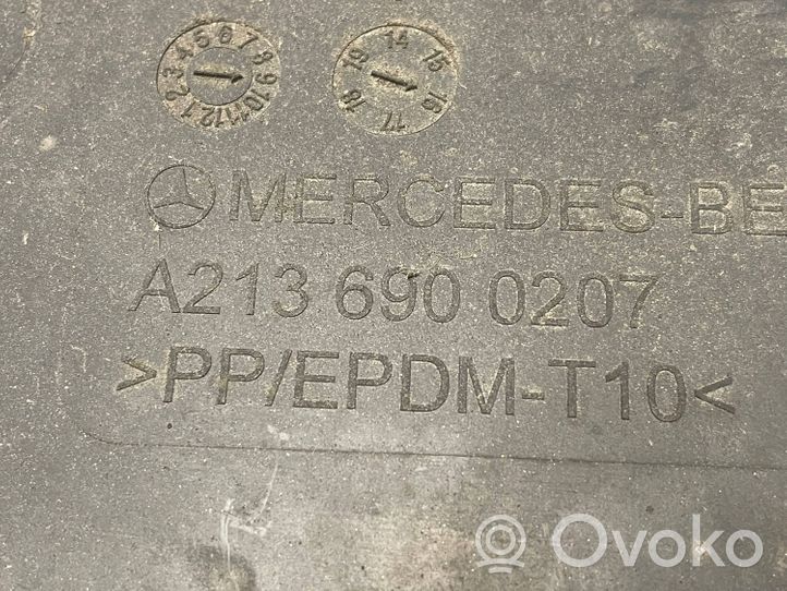 Mercedes-Benz E W212 Copertura sottoscocca centrale A2136900207