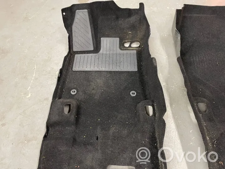 Toyota RAV 4 (XA50) Moquette intérieure 5851042D10