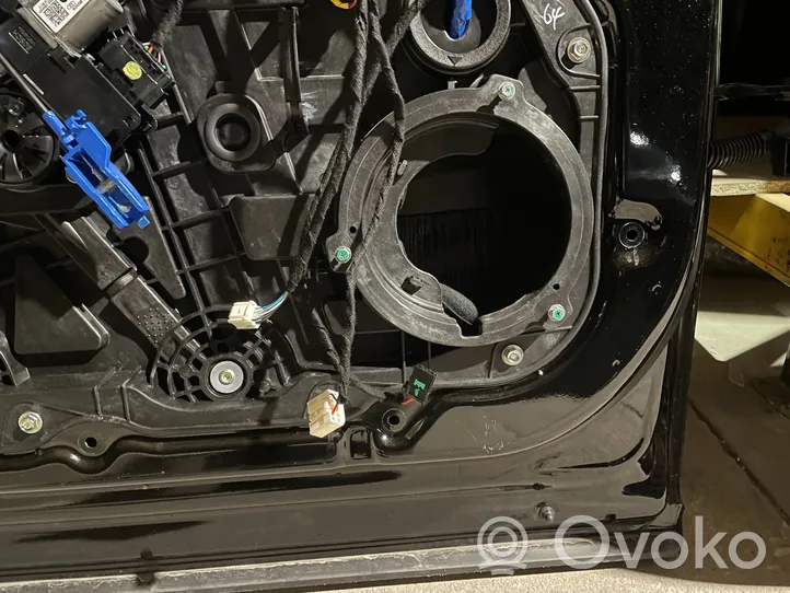 KIA EV6 Drzwi przednie 82470CV010