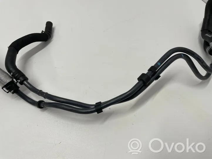 Audi A5 Durite de refroidissement tube 8W0122061B