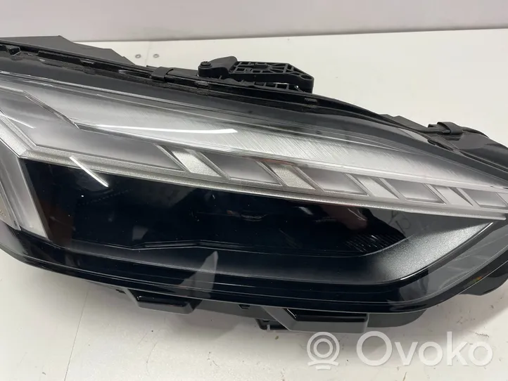 Audi A5 Lampa przednia 8W6941040