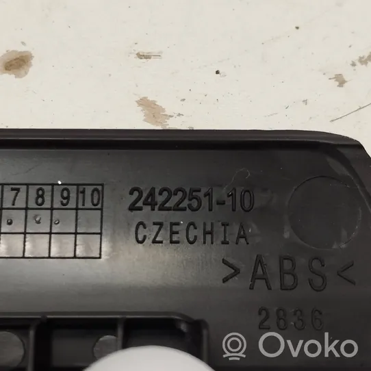 BMW i4 Inne elementy wykończenia bagażnika 7491187