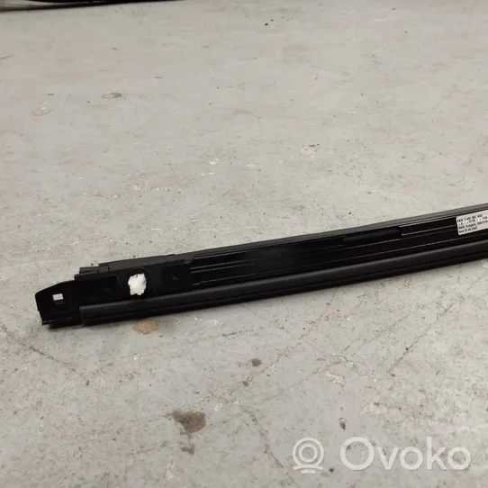 BMW i4 Moulures, baguette de toit 5A5c0b2