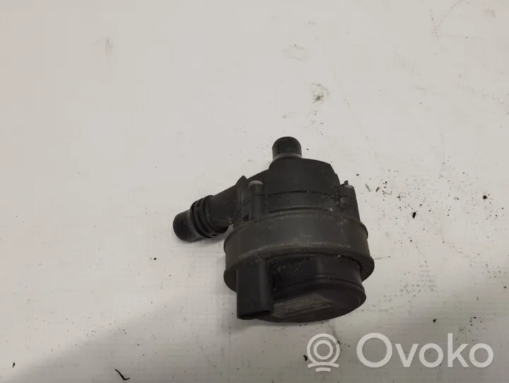 Mercedes-Benz E W213 Pompe à eau de liquide de refroidissement A0005005400