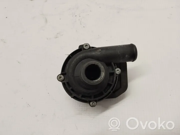 Mercedes-Benz E W213 Pompe à eau de liquide de refroidissement A0005005400