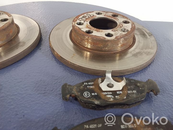 Opel Corsa B Front brake disc 01