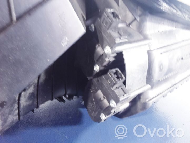 Audi A4 S4 B8 8K Pečiuko ventiliatorius/ putikas 