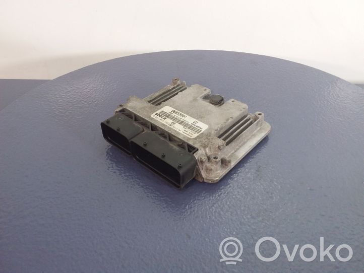 Chevrolet Epica Komputer / Sterownik ECU silnika 0281014745