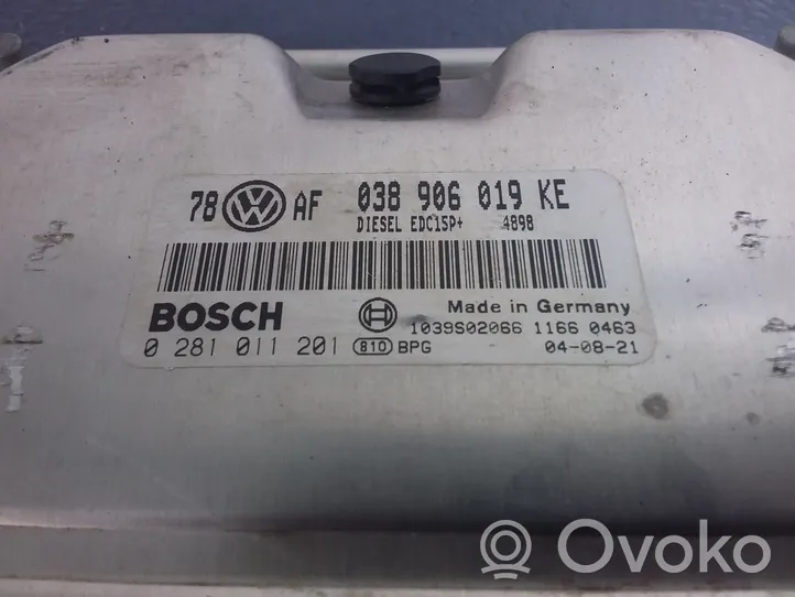 Volkswagen PASSAT B5.5 Motora vadības bloka ECU 038906019KE