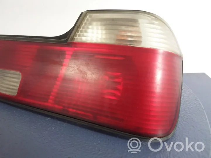 BMW 7 E32 Rear/tail lights 01