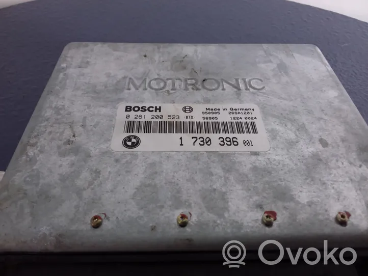 BMW 7 E32 Centralina/modulo motore ECU 0261200523