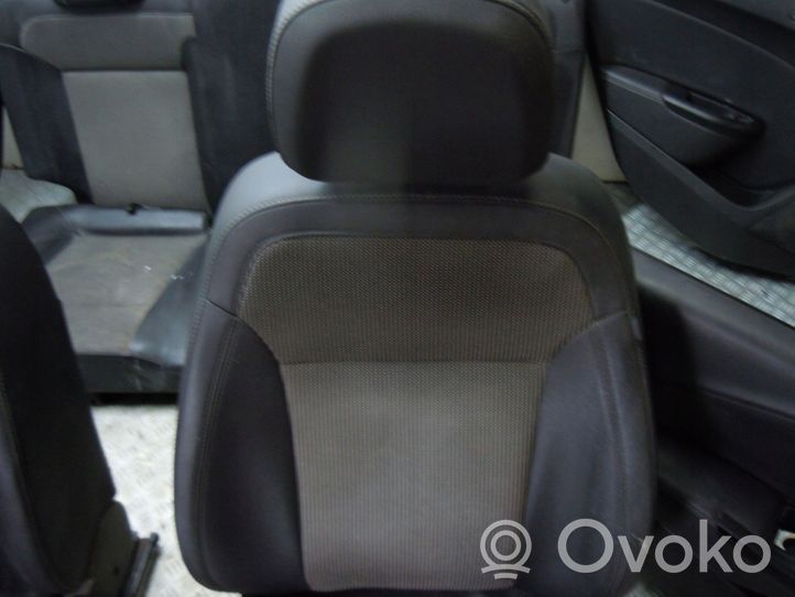 Opel Astra J Set interni 