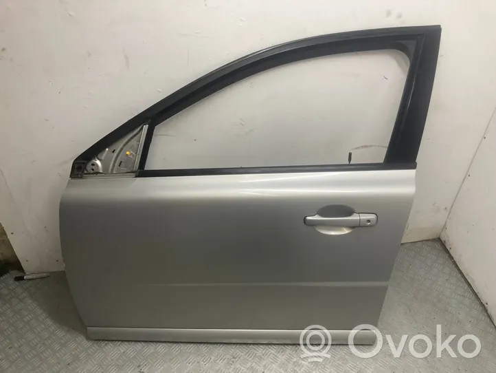 Volvo V70 Drzwi przednie 