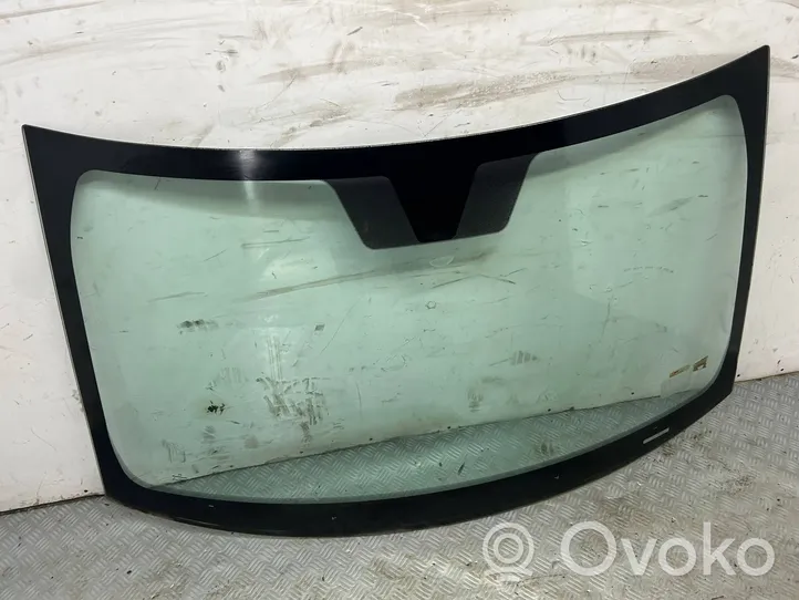 Fiat Freemont Front windscreen/windshield window 