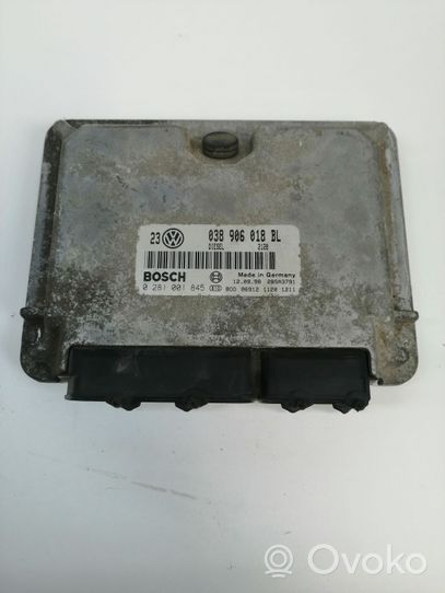 Volkswagen Bora Sterownik / Moduł ECU 038906018BL