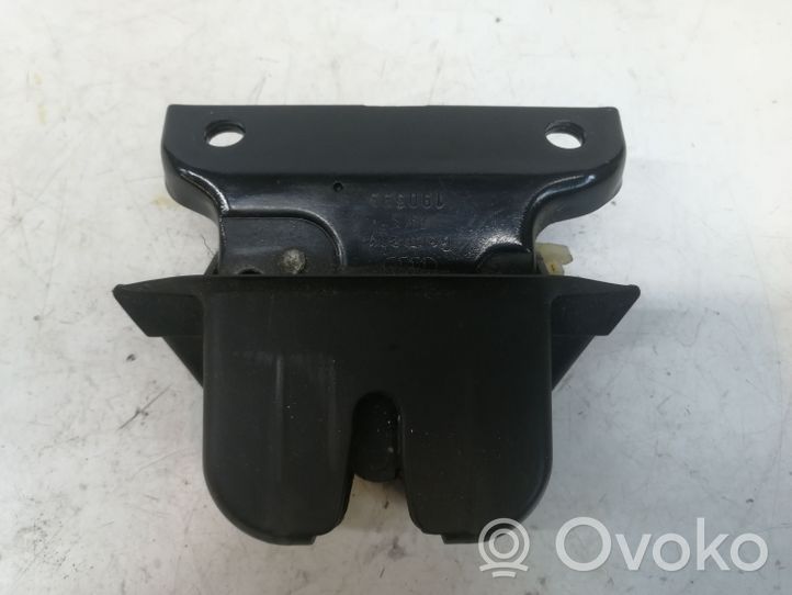 Audi A4 S4 B5 8D Serrure de loquet coffre 