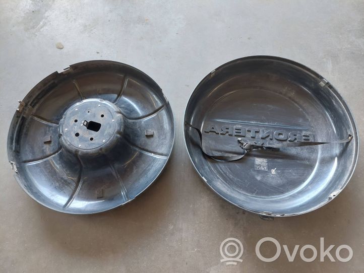 Opel Frontera B Garniture de section de roue de secours 