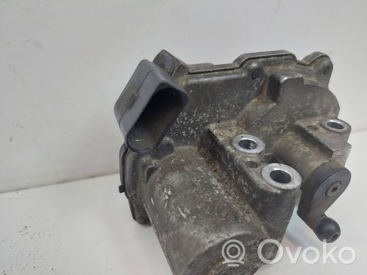 Audi A8 S8 D3 4E Attuatore/motore della valvola del collettore di aspirazione 059129086E