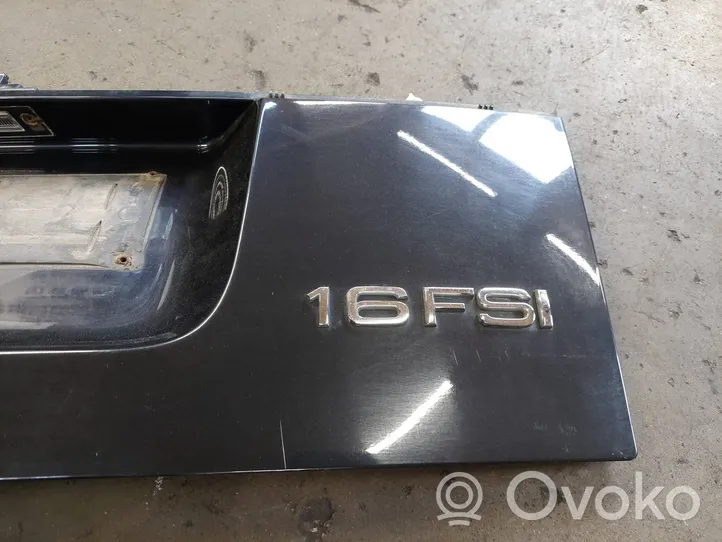 Audi A2 Éclairage de plaque d'immatriculation 8Z0853465A