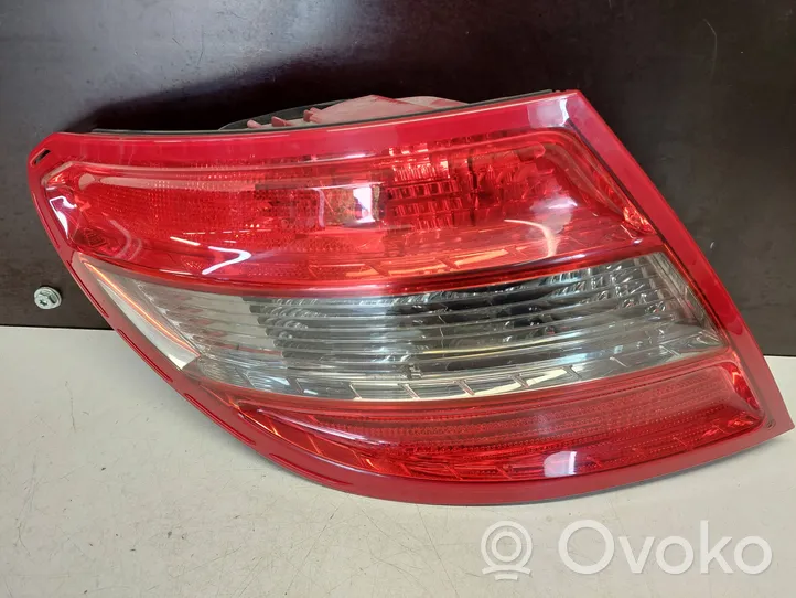 Mercedes-Benz C W204 Lampa tylna 2048202964