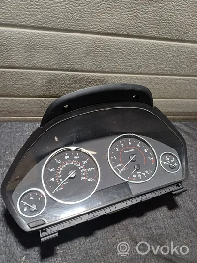 BMW 3 F30 F35 F31 Speedometer (instrument cluster) 17649411