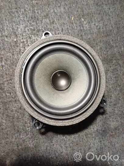 BMW 3 F30 F35 F31 Enceinte de porte arrière 62861