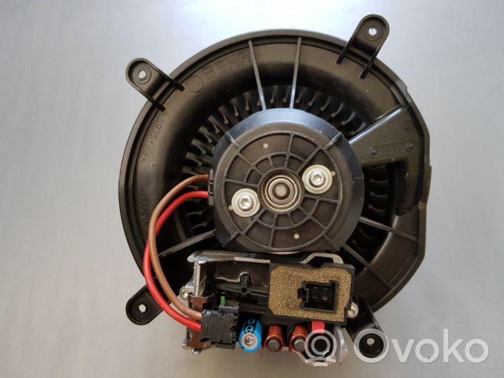 Mercedes-Benz E W211 Ventola riscaldamento/ventilatore abitacolo A2308210251