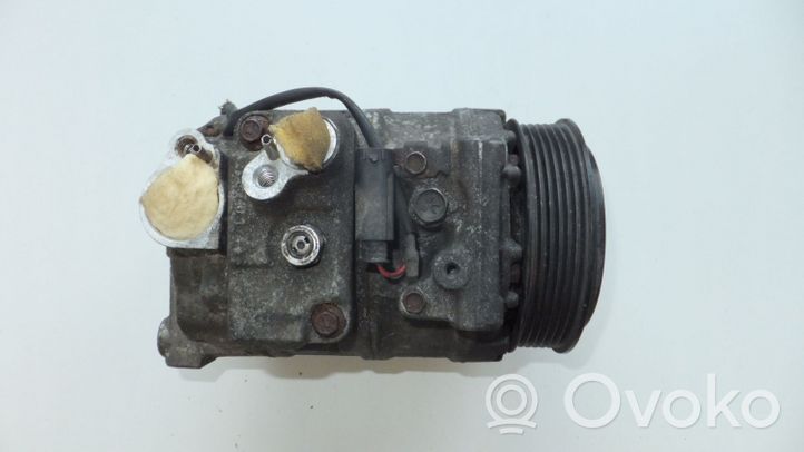 Mercedes-Benz CLK A209 C209 Ilmastointilaitteen kompressorin pumppu (A/C) A0012305611