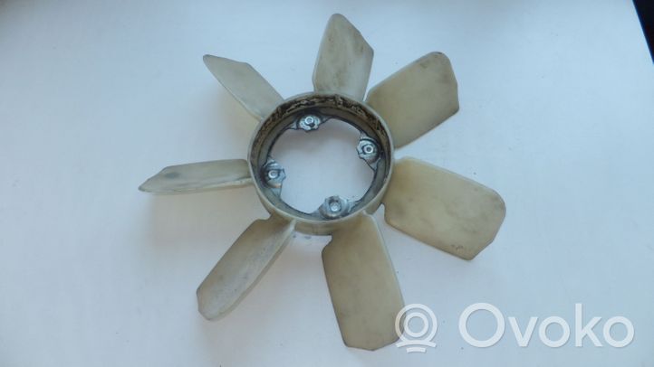 Toyota Land Cruiser (J200) Hélice moteur ventilateur 