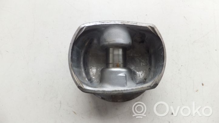 Mercedes-Benz S W220 Piston 89L45