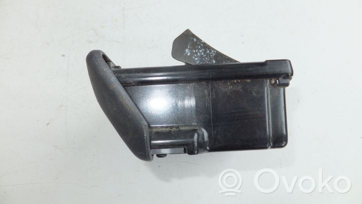 Toyota Land Cruiser (J100) Peleninė panelėje 7410244010