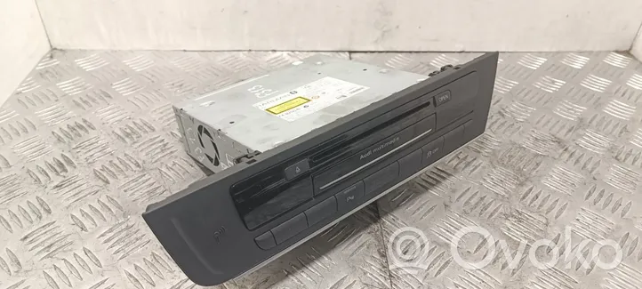 Audi A6 S6 C7 4G Radio / CD/DVD atskaņotājs / navigācija 4G0035746C