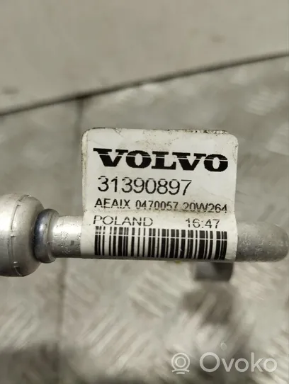 Volvo XC90 Manguera/tubo del aire acondicionado (A/C) 31390897