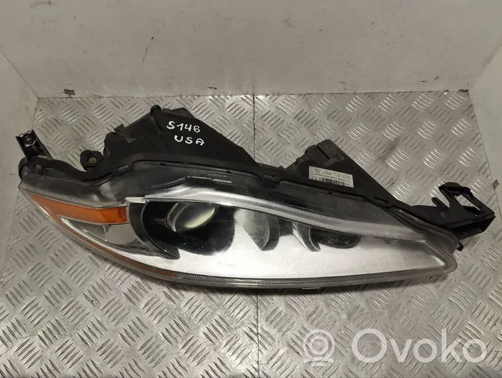 Jaguar XJ X351 Lampa przednia AW9313W029FD