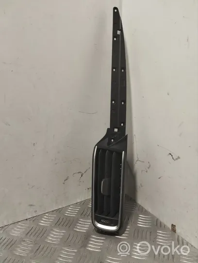 Maserati Levante Kojelaudan sivutuuletussuuttimen kehys 6700492820