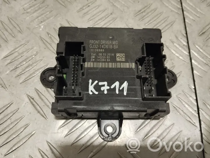 Jaguar XE Durų elektronikos valdymo blokas GJ3214D618BA