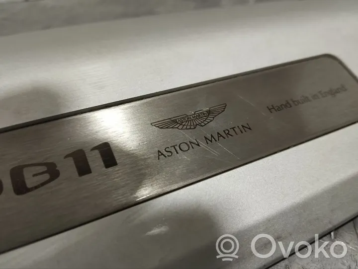 Aston Martin DB11 Etuoven kynnyksen suojalista HY53132A12AD