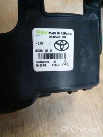 Toyota Auris E180 Support phare frontale 81210-02110