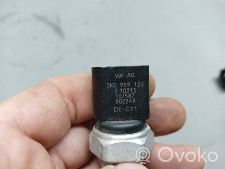 Audi A1 Air conditioning (A/C) pressure sensor 5K0959126