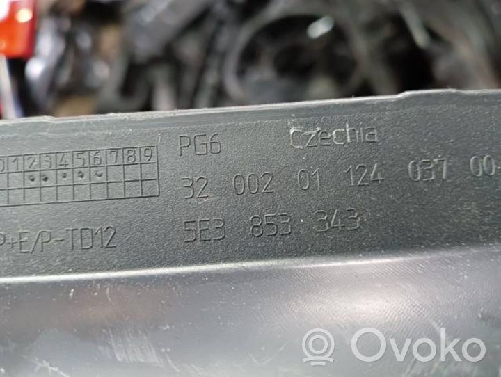 Skoda Octavia Mk4 Maskownica / Grill / Atrapa górna chłodnicy 5E3853343