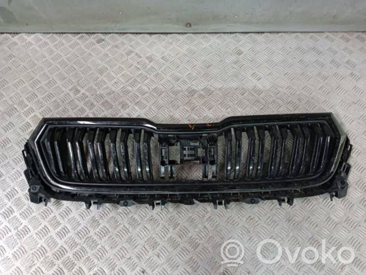 Skoda Kodiaq Grotelės viršutinės 565853653G